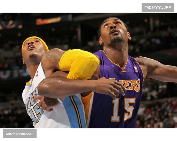 防守球员手臂位置判断 身体自然姿态与故意扩大区别